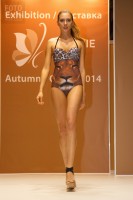 Девушка на показе Lingerie-Expo 2014