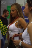 Девушка с большой грудью без лифчика