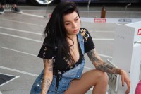 Фотоохота на девушек выставки тюнинга