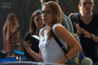 Фотоохота на девушку без лифчика