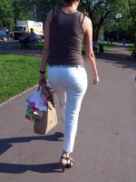 девушка на улице